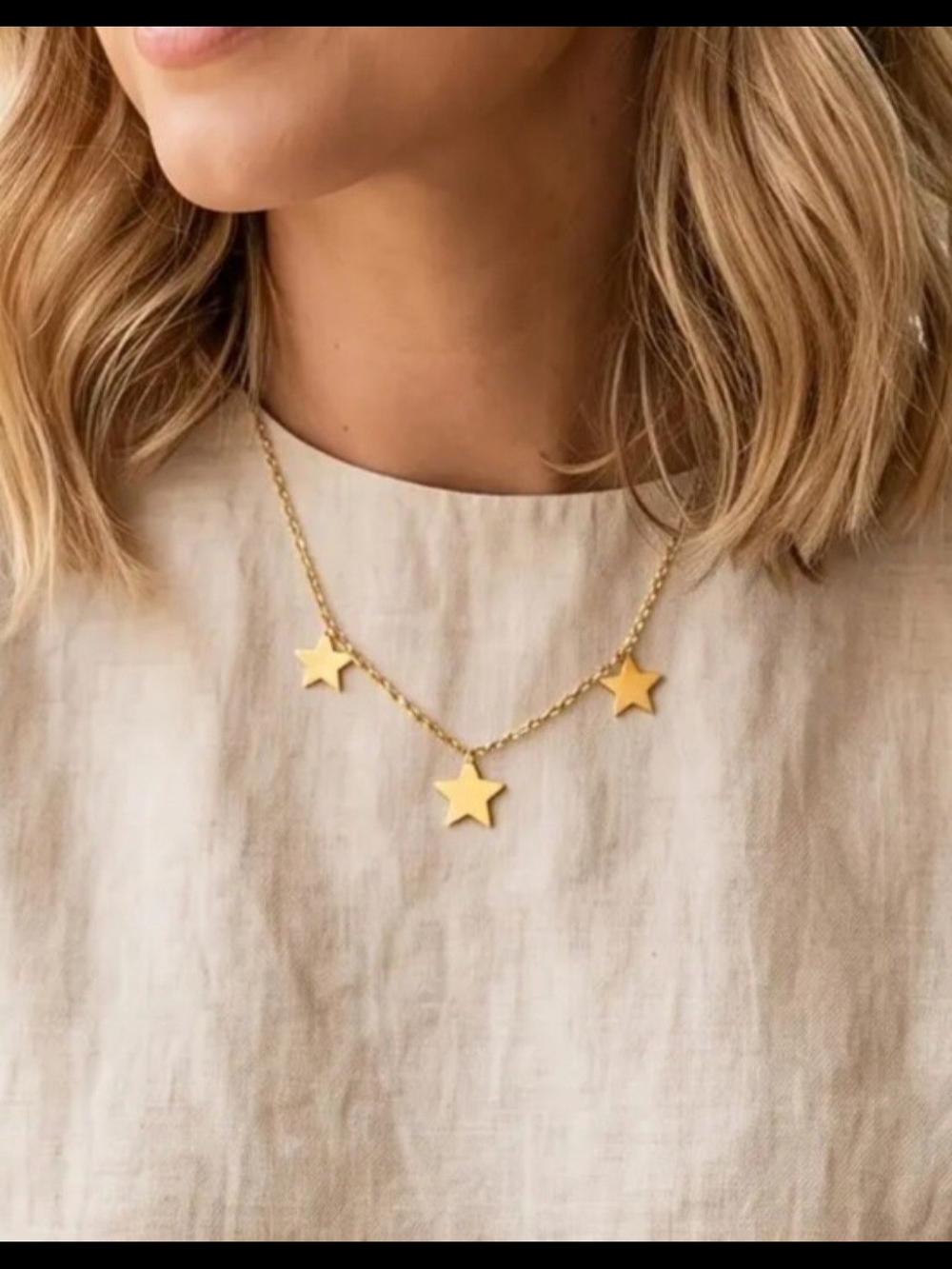 Gold Star Pendant Necklace - Elegant Women's Jewelry